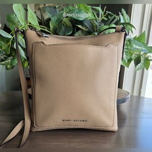 Marc Jacobs Beige Pebbled Leather Tourist Crossbody Bag With COA